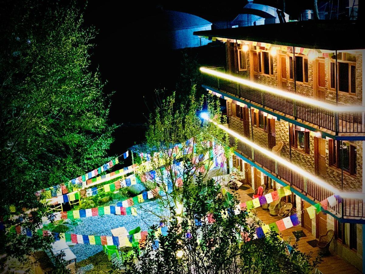 Hostel 360 Degree Manāli Esterno foto