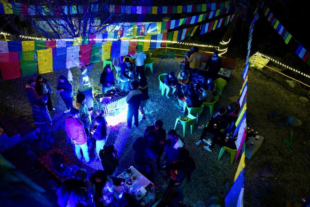 Hostel 360 Degree Manāli Esterno foto