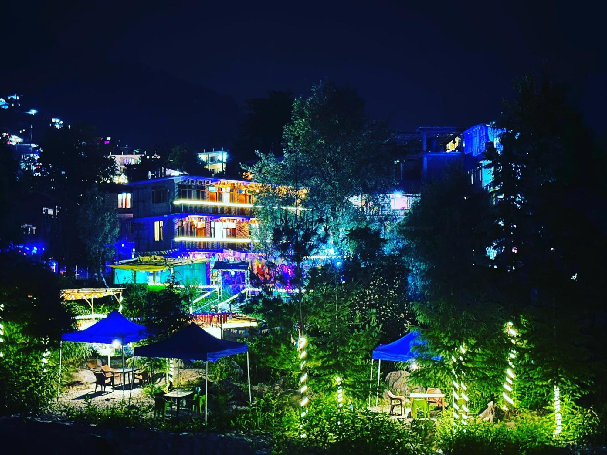 Hostel 360 Degree Manāli Esterno foto