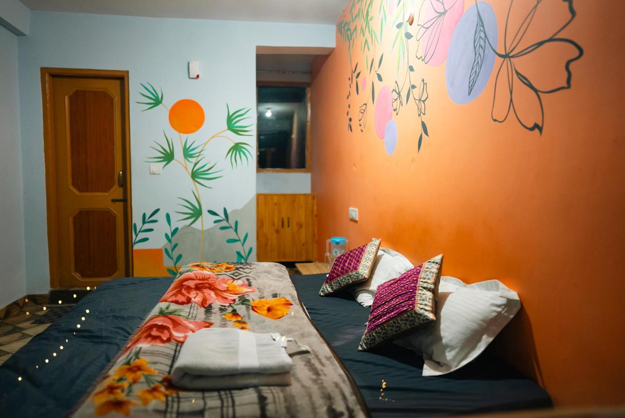 Hostel 360 Degree Manāli Esterno foto